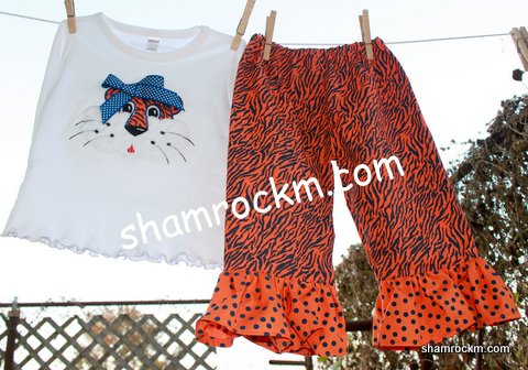 Girl Tiger and Ruffle Pants-Perfect outfit for game day!